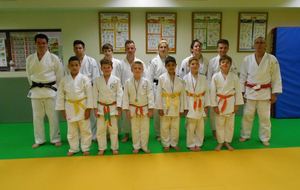 De nouvelles médailles, une nouvelle ceinture et trois nouveaux licenciés